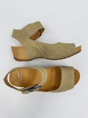 Dansko Tiana Peep-Toe Wedge Sandals in Khaki Leather Size 37 or 6.5-7